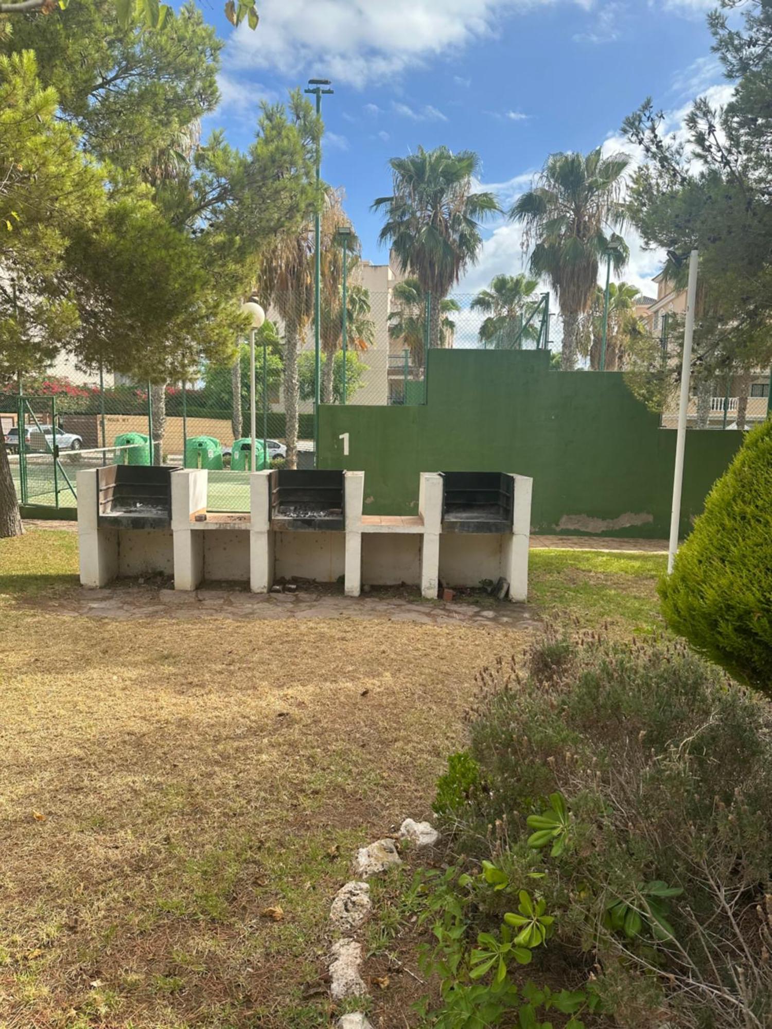 Apartamento Con Jardin En Playa Cabo Roig Tiene Wifi Orihuela Exteriér fotografie